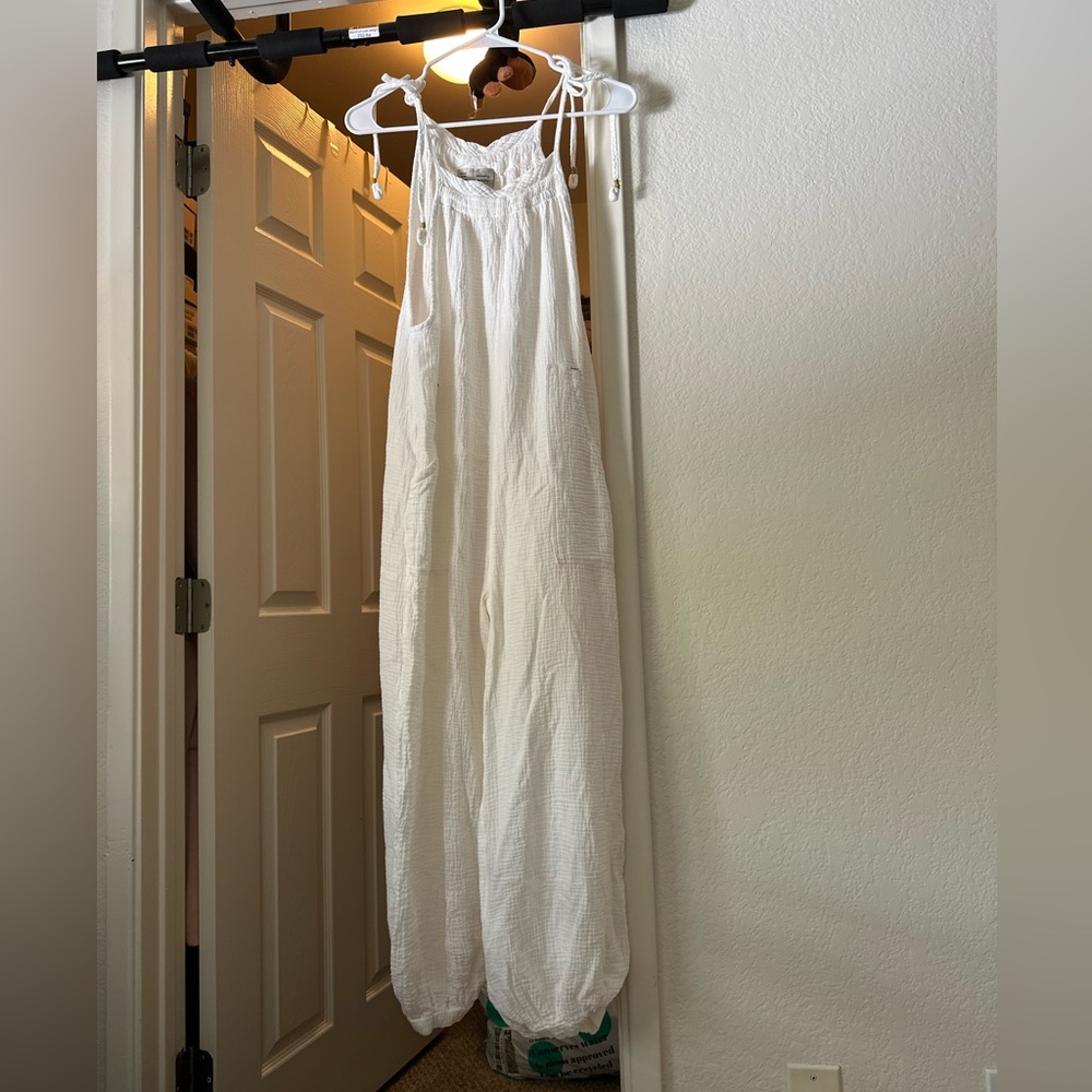 Brand new without tags jumper from Free People size small